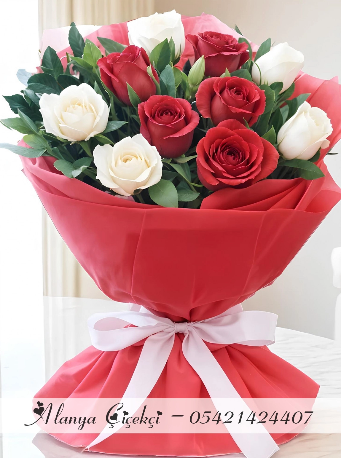10 Tane Kırmızı Beyaz Gül Buketi