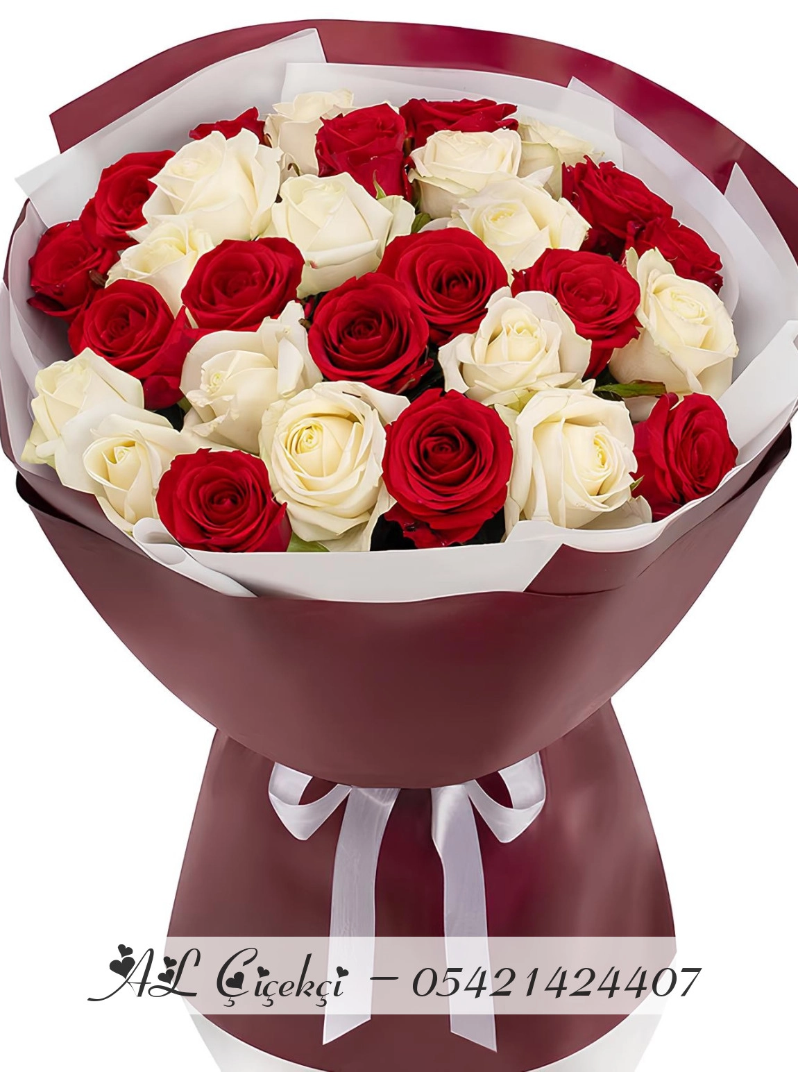 13 Beyaz 12 Kırmızı Gül Buketi