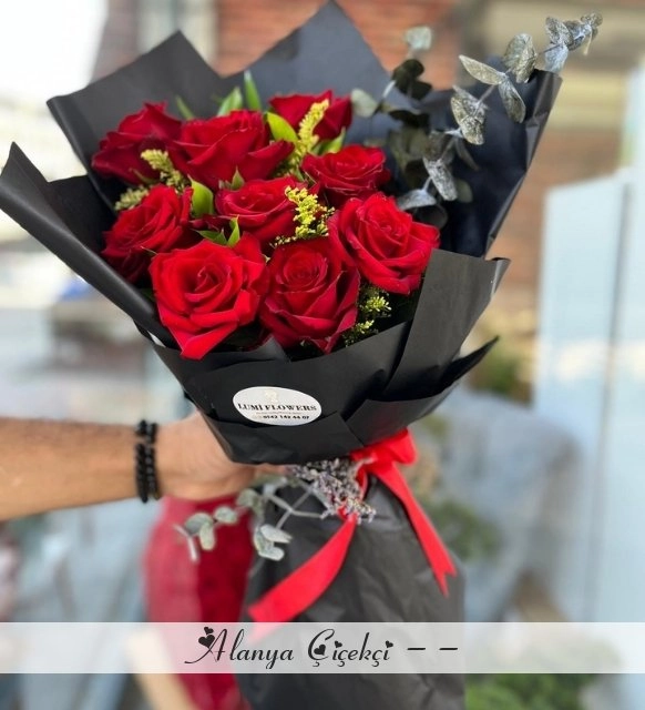9 Lu Kırmızı Gül Buketi