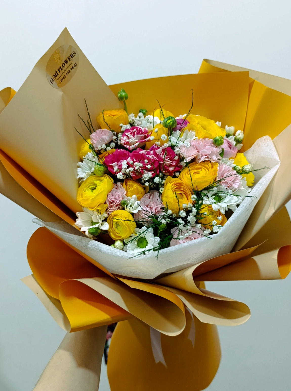 Lumi Golden Romance Bouquet