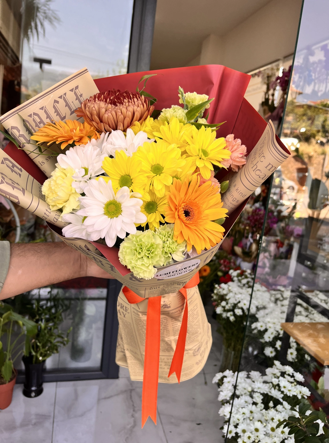 Lumi Orange Touch Bouquet