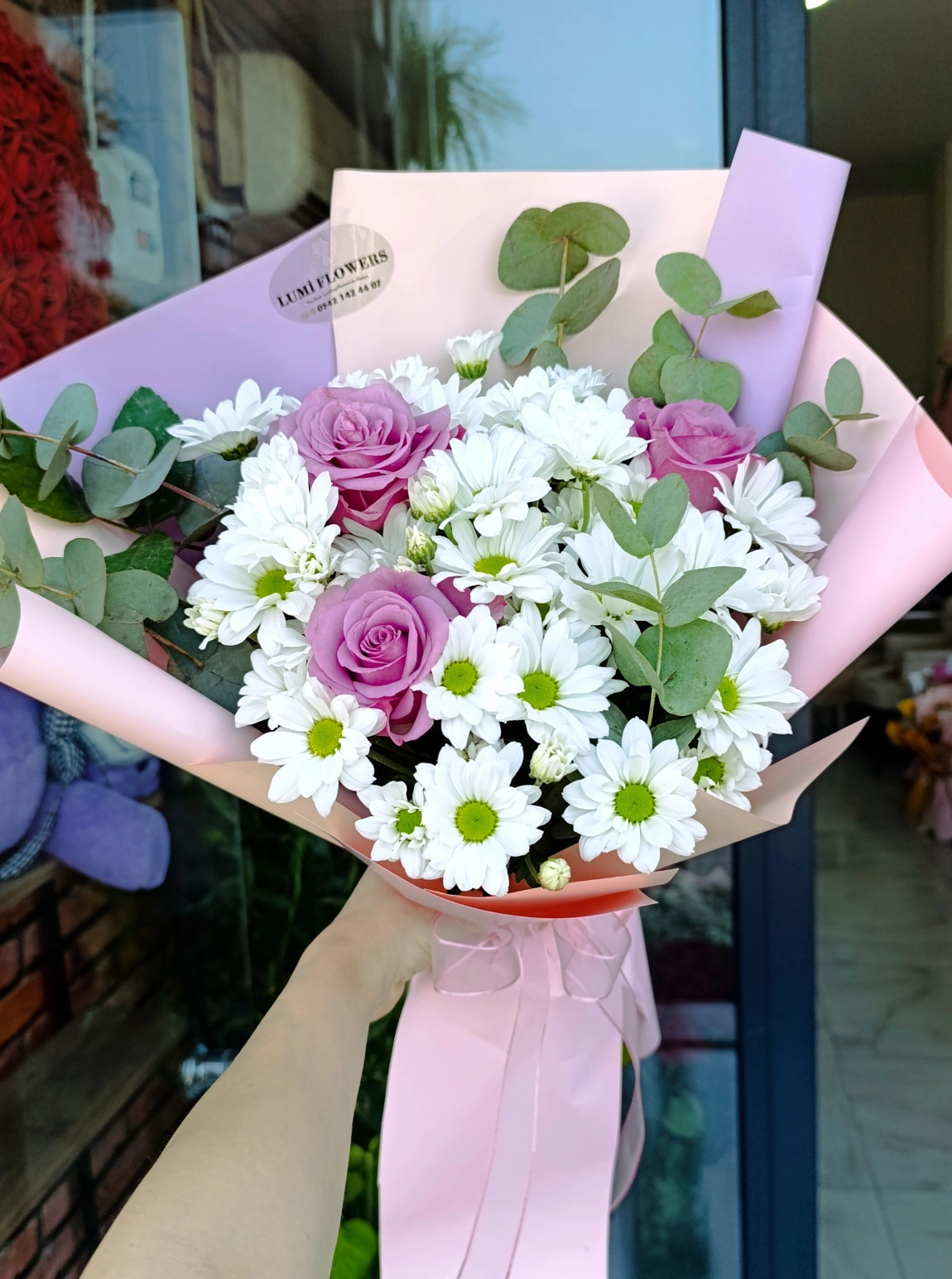 Lumi  Soft Art Bouquet