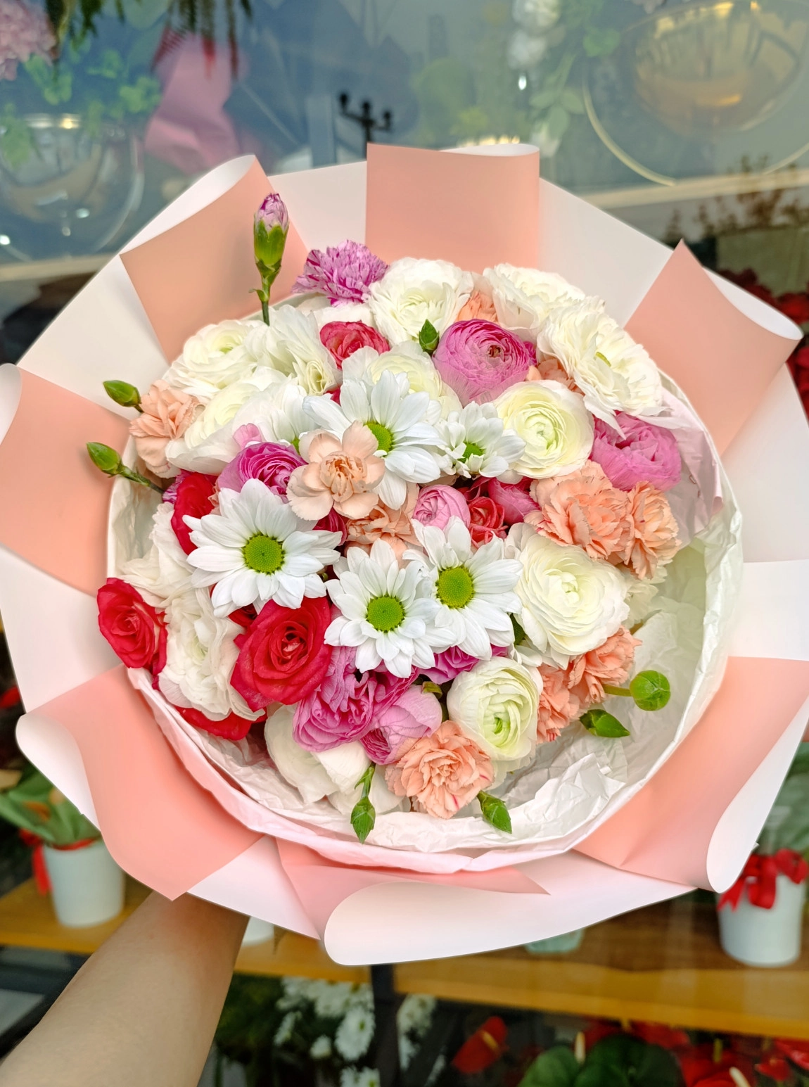 Lumi Sweet Romance Bouquet
