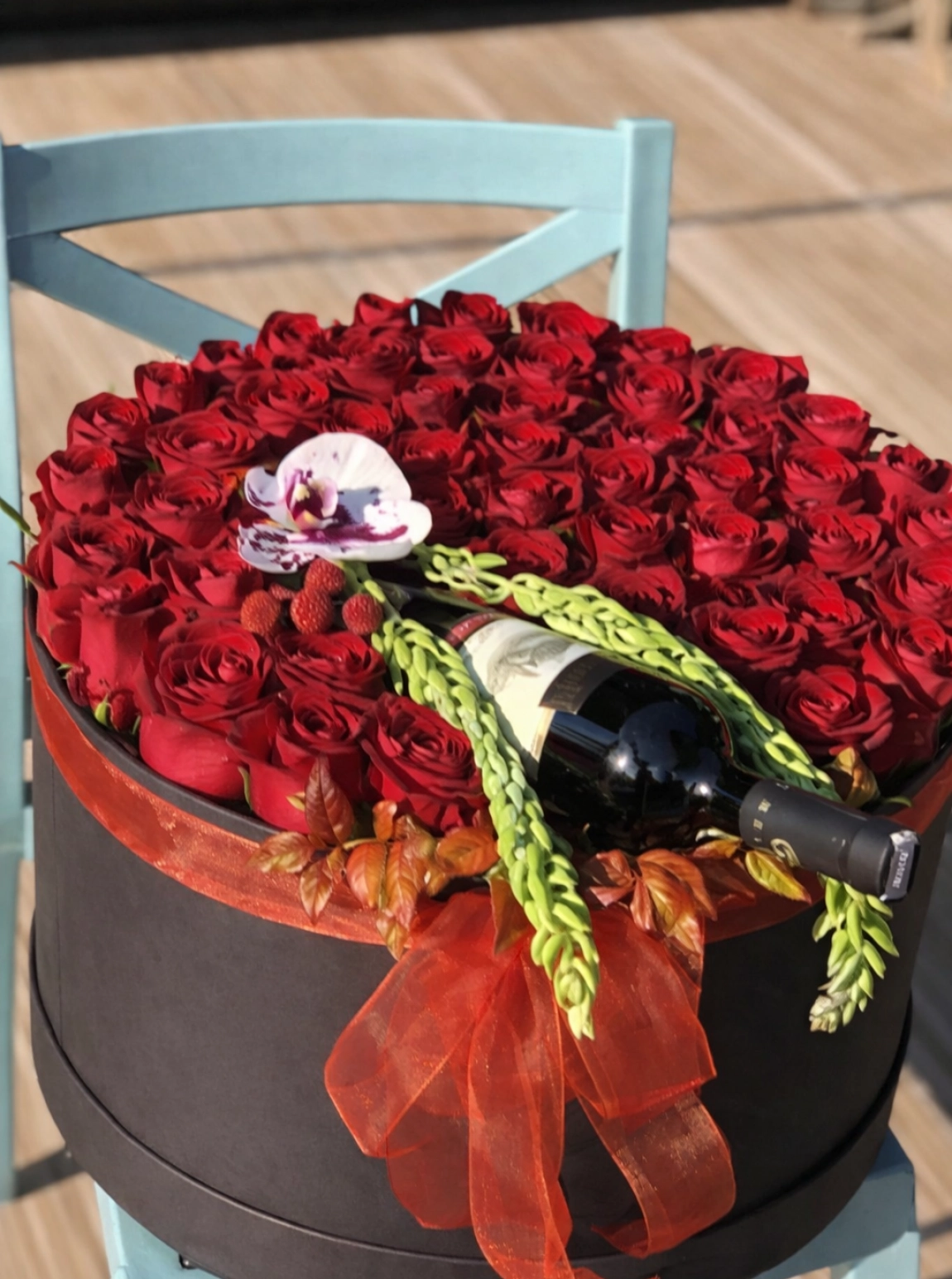 Luxury Wine & Roses Box