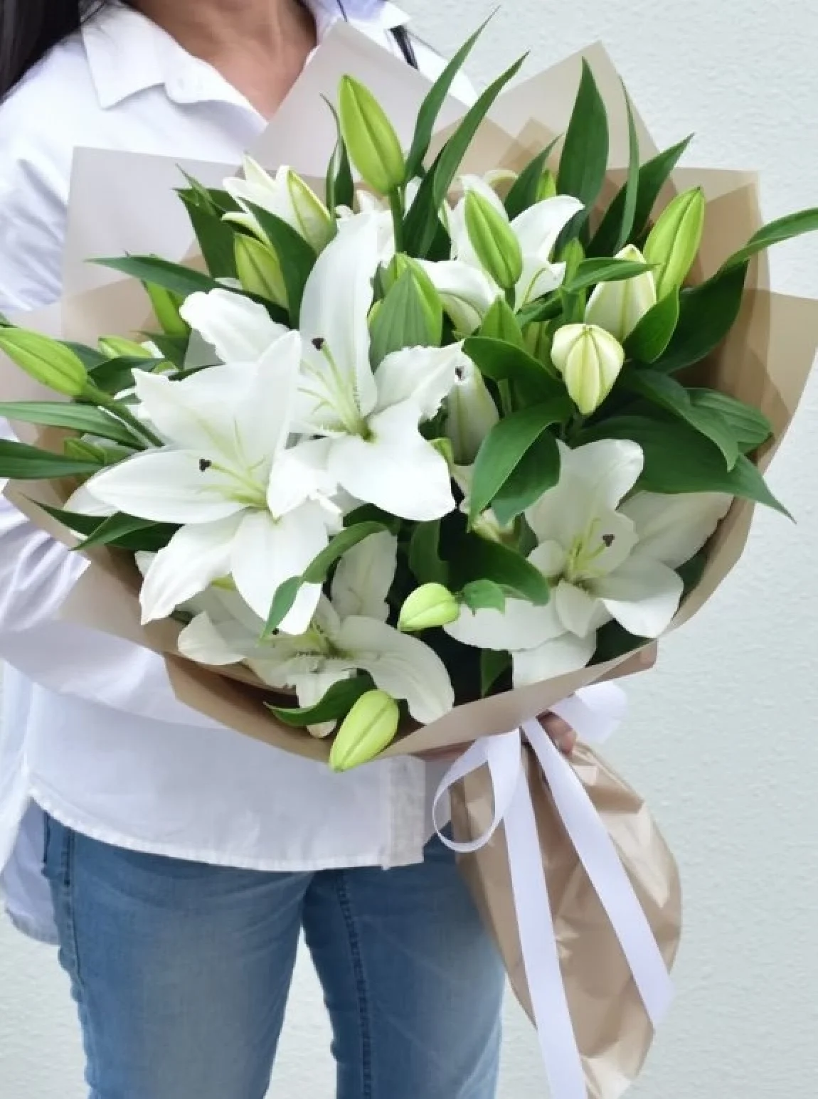 Pure Lily Elegance Bouquet