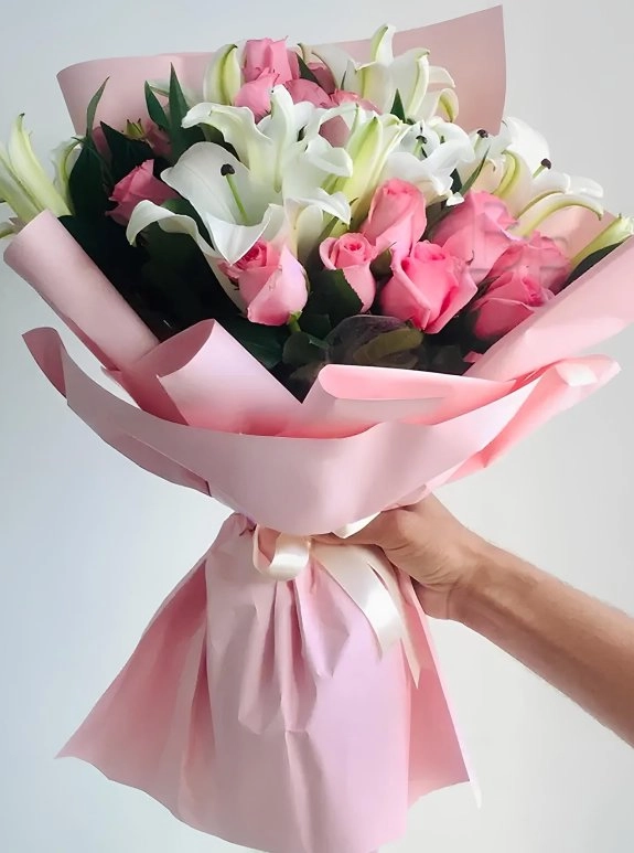 Lily and Pink Rose Bouquet