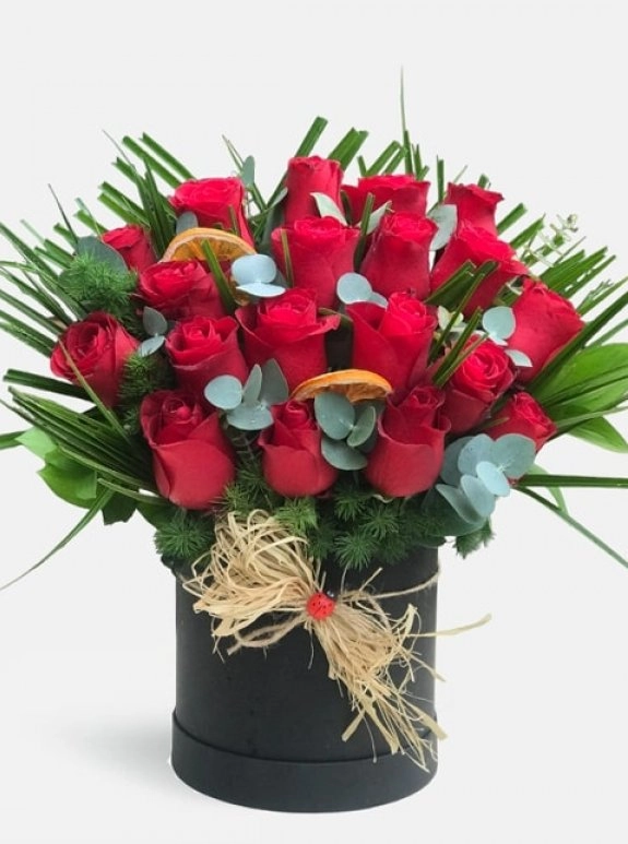 Lumi Royal Red Roses Box