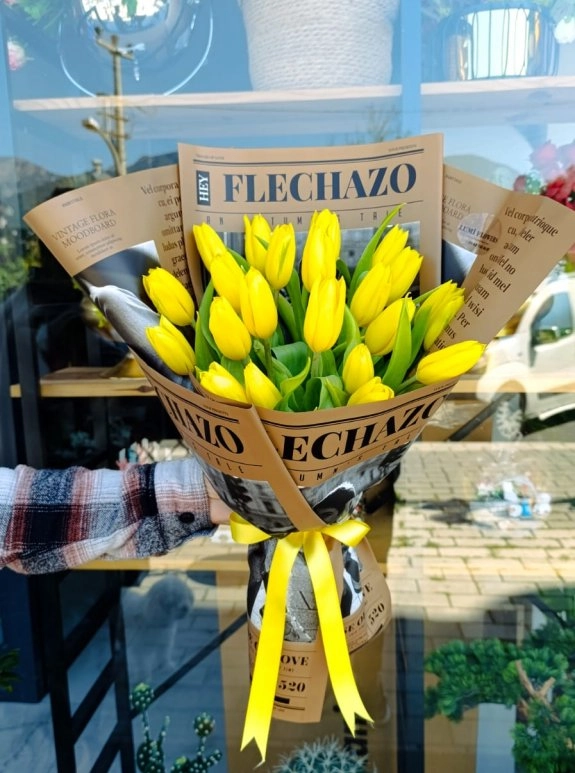 Lumi Sunshine Tulips