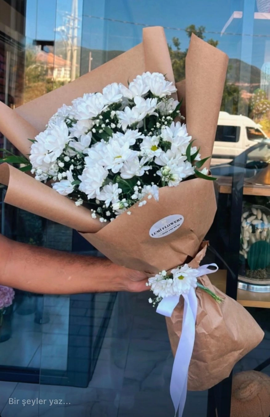 Saf Beyaz Papatya Buketi